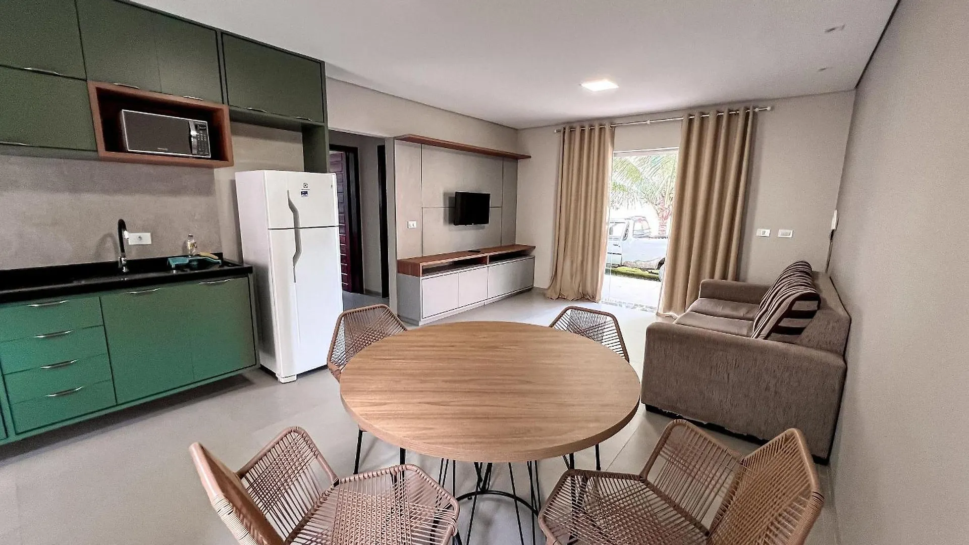 Residencial Il Pevero, Condominio Com Piscina E Area Gourmet A Uma Quadra Da Praia De Taperapua Aptos Com 2 Quartos Porto Seguro 0*,  Brasil