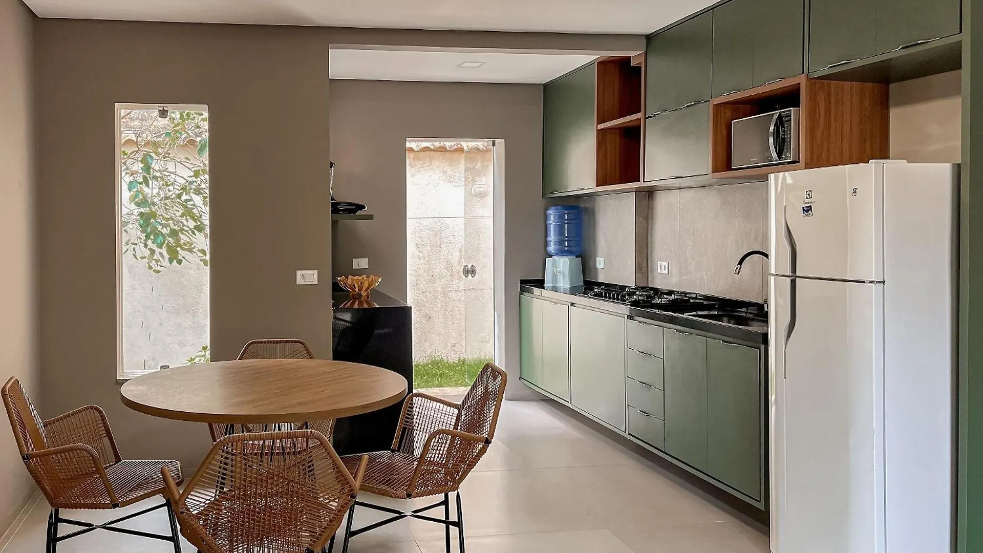 Residencial Il Pevero, Condominio Com Piscina E Area Gourmet A Uma Quadra Da Praia De Taperapua Aptos Com 2 Quartos Porto Seguro 0*,