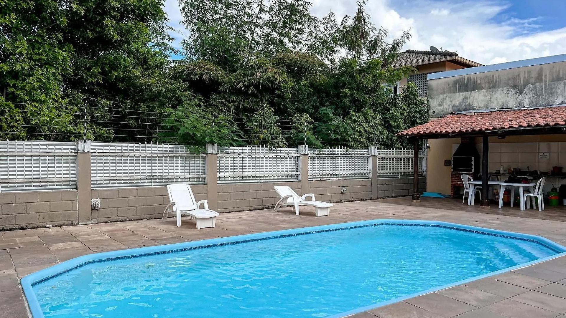 Residencial Il Pevero, Condominio Com Piscina E Area Gourmet A Uma Quadra Da Praia De Taperapua Aptos Com 2 Quartos Porto Seguro Сasa de vacaciones
