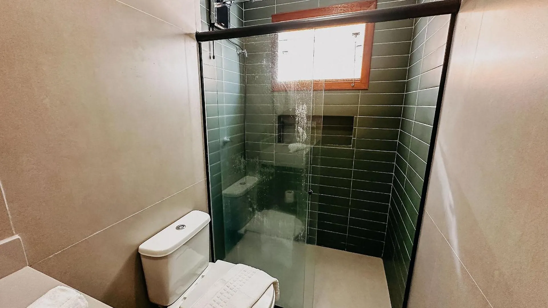 Residencial Il Pevero, Condominio Com Piscina E Area Gourmet A Uma Quadra Da Praia De Taperapua Aptos Com 2 Quartos Porto Seguro Сasa de vacaciones